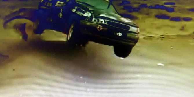 Ralli Şampiyonasındaki Kaza Anı Kamerada