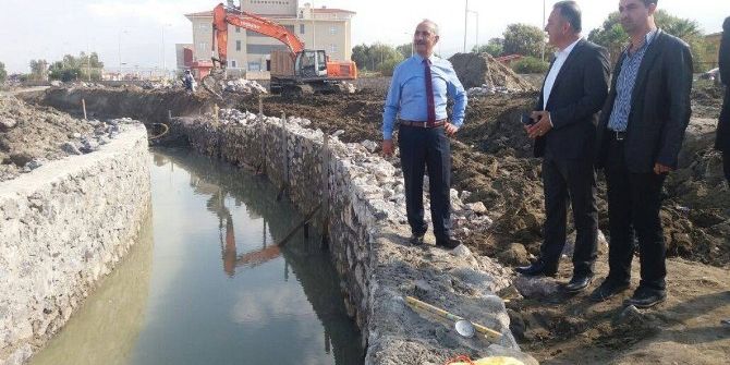 Arsuz’da Dereler Islah Ediliyor