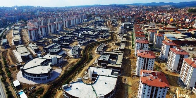 Uşak’ta Yatırımlar Sosyal Alanlarla Devam Edecek