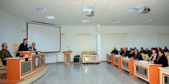Bilecik Valisi Elban Muhtarlarla Bir Araya Geldi