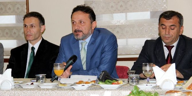 Rektör Remzi Gören: Bugün Petrol Ne Kadar Kıymetliyse, Yakın Gelecekte Su Da O Kadar Kıymetli Olacak