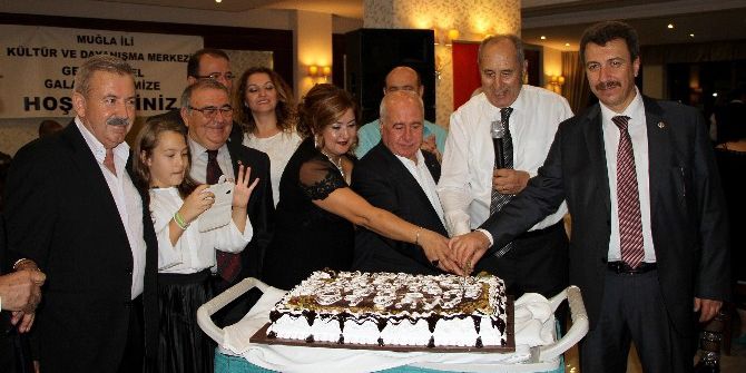 İzmir’deki Muğlalılar Kuşadası’nda Buluştu