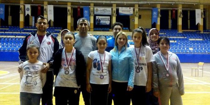 10 Kasım Atatürk’ü Anma Haftası Badminton Müsabakası Sona Erdi