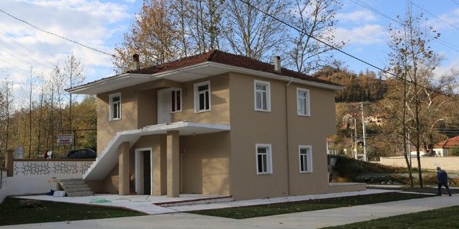 Akçay Tarihinde İlk Kez Çok Amaçlı Tesislere Kavuşuyor