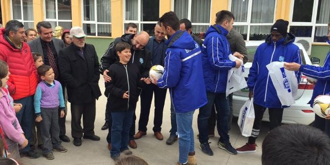 Bigaspor Köy Okulu Ziyaretlerini Sürdürüyor