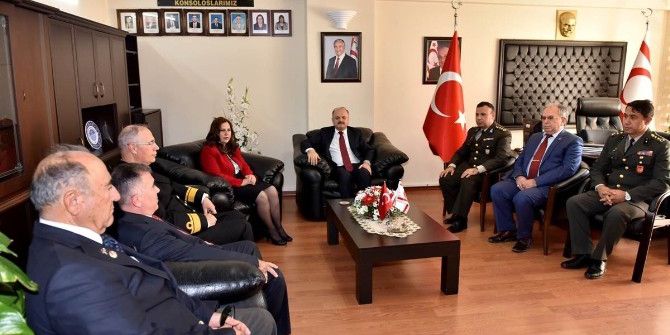 Vali Çakacak, Kktc Konsolosu İnanıroğlu’nu Ziyaret Etti