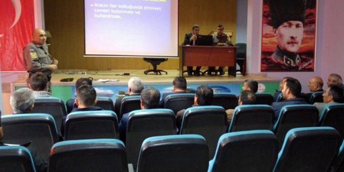 Adilcevaz’da Taşımalı Servis Şoförlerine Seminer