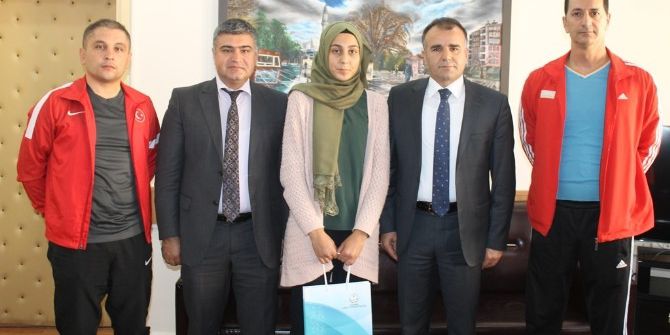 Milli Sporcudan Sultanoğlu’na Ziyaret