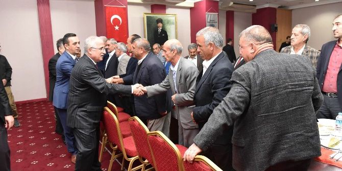 Şanlıurfa Valisi Tuna Aşiret Liderleriyle Bir Araya Geldi