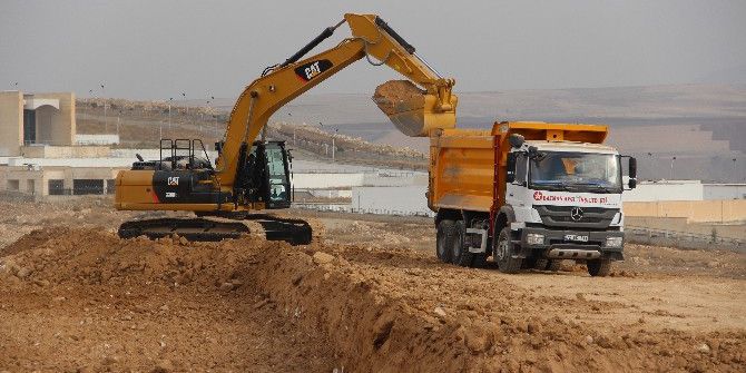 Zeynel Bey Türbesi’nin Taşınması İçin Çalışmalar Hızlandı