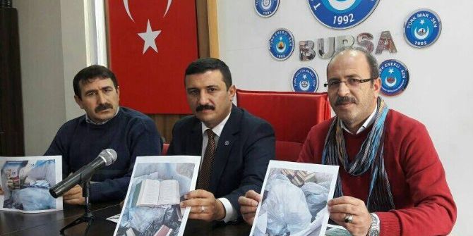 Kur’an-ı Kerimleri Çöpe Attılar