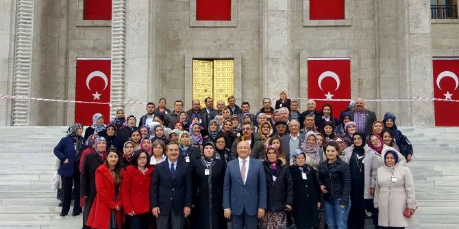 Tepebaşı Belediyesi Kültür Gezileri Vatandaşları Tbmm İle Buluşturuyor