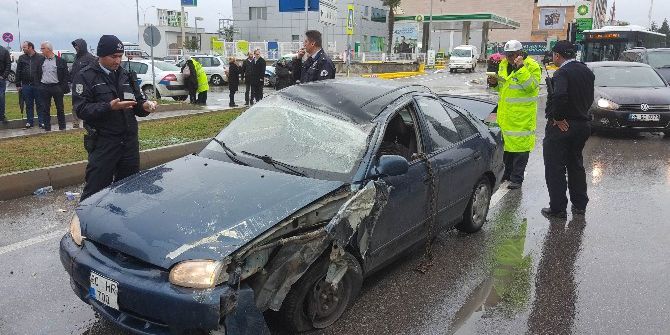 Otomobil Takla Attı: 3 Yaralı