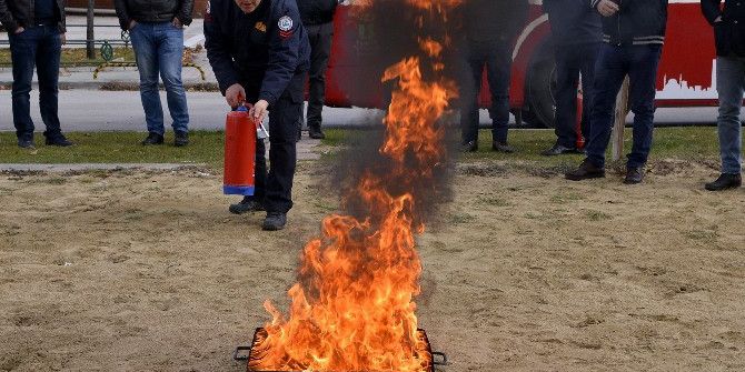 Tepebaşı Yangınla Mücadele Ekibi’nin Yangın Tatbikatı