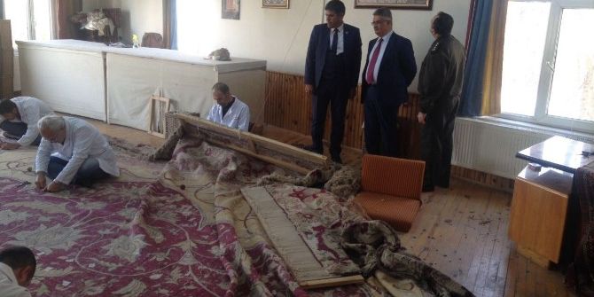 Vali Pekmez Halı Restorasyon Atölyelerini Ziyaret Etti