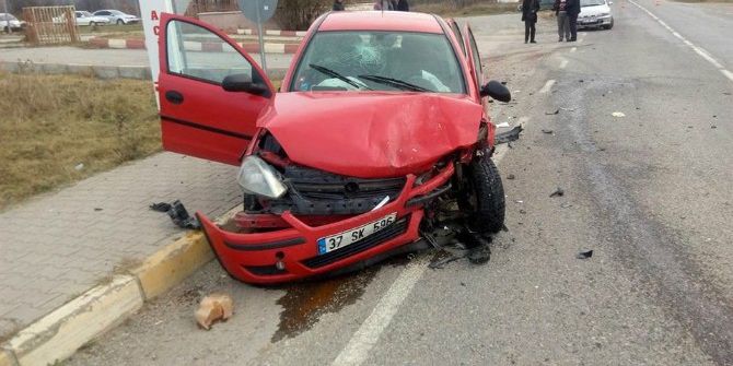 Kastamonu’da Otomobiller Çarpıştı: 5 Yaralı