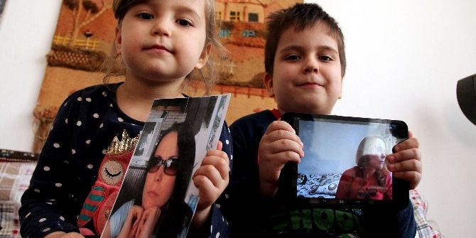 Küçük Yüsra Ve Tahir, Sınır Dışı Edilen Annelerini İstiyor