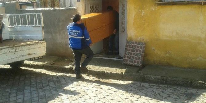 ’Ev Işığı’ Projesi İle 1 Yılda 140 İhtiyaç Sahibine Ulaşıldı