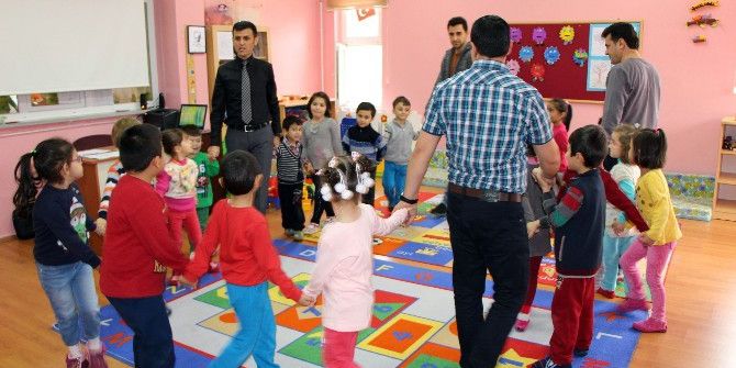 Anaokulu Değil ‘Babaokulu’