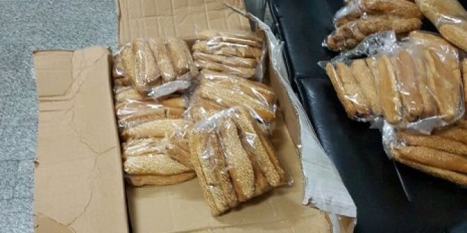 Simitlerin Arasında 171 Karton Kaçak Sigara Ele Geçirildi