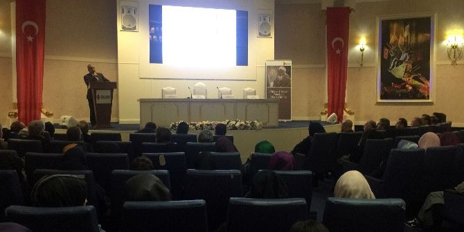 Ümraniye Belediyesinde Hoca Ahmed Yesevi Paneli Düzenlendi