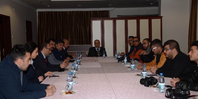 Emniyet Müdürü Artunay, Gazeteciler İle Buluştu