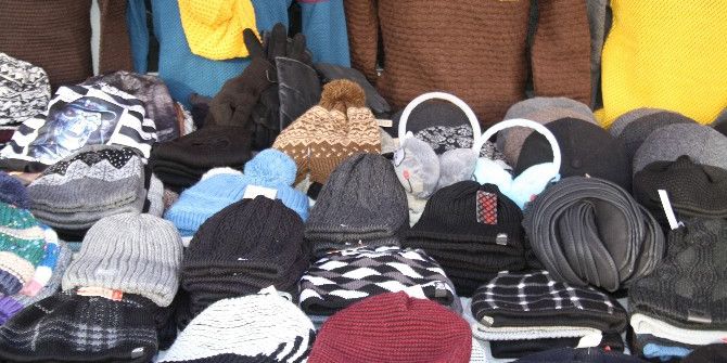 Yozgat’ta Şapka Ve Atkı Satışları Arttı