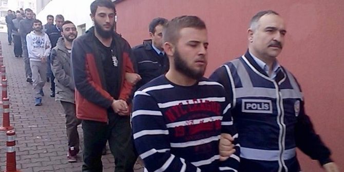 Kayseri’deki Daeş Operasyonunda Gözaltına Alınan 12 Zanlı Adliyeye Sevk Edildi