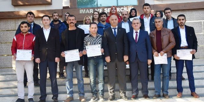 Genç Girişimciler Sertifikalarını Aldı