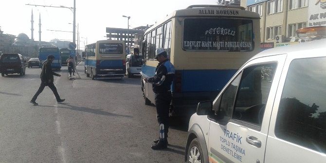 Büyükşehir Belediyesi Toplu Taşıma Araçlarını Denetliyor