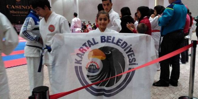 Altın Kız Armina’dan Madalya Yağmuru