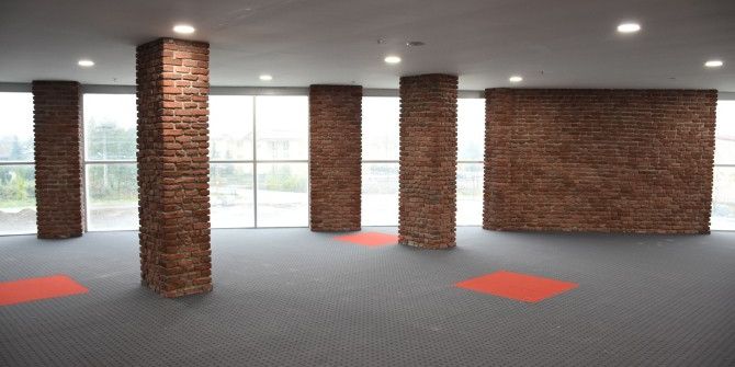 Düzce Kültür Merkezi Doğal Taşlarla Donatılıyor