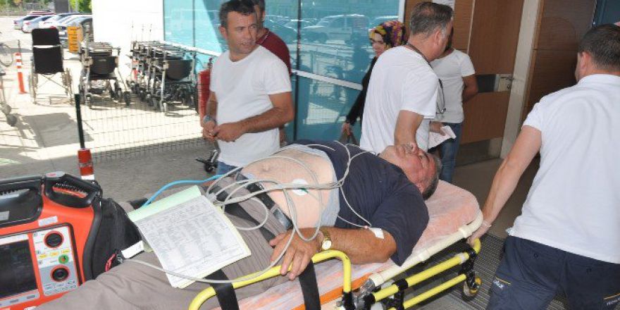 Dorse Enerji Hattını Kopardı, Sürücü Akıma Kapılarak Ağır Yaralandı