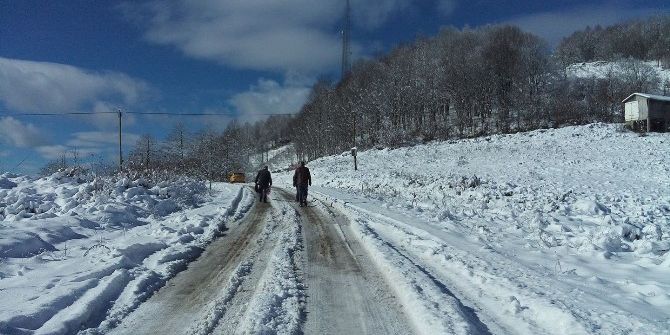 Salıpazarı Beyaza Büründü