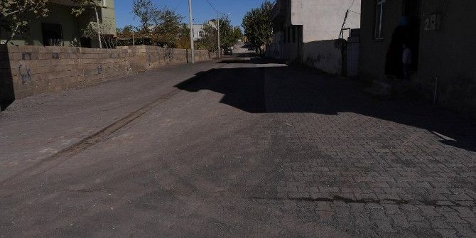 Haliliye’den Gürcütepe’de Parke Taşı Döşeme Çalışması