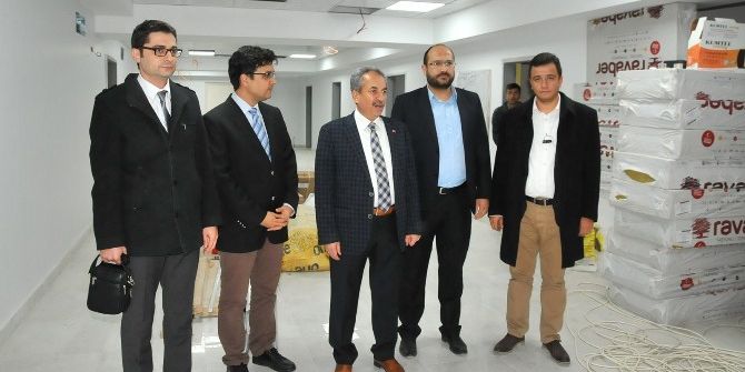 Başkan Akkaya Tadilat Çalışmalarını İnceledi