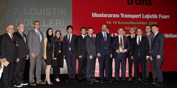 Açılmadan Ödül Aldı