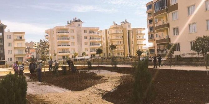 Parklarda Sonbahar Bakımı Yapılıyor