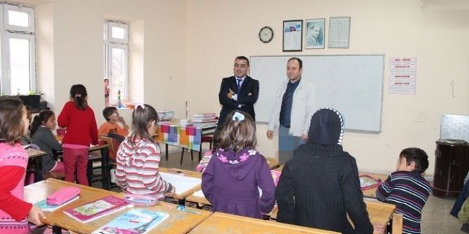 Karaalp Köy Okullarını Ziyaret Etti