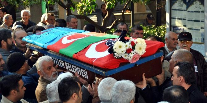 Aydınlı Tarihçi Son Yolculuğuna Türk Ve Azerbaycan Bayraklarıyla Uğurlandı