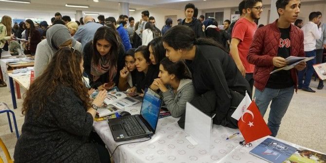 Beü Fas Eğitim Fuarının Yıldızı Oldu