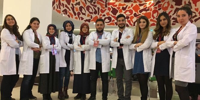 Gençlerden Şeker Ve Tansiyon Kontrolü