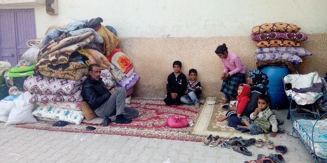 Kirayı Ödeyemeyince Çocuklarıyla Sokakta Kaldı