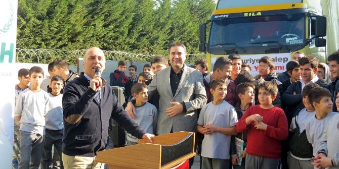 İhl Öğrencilerinden Suriye’ye Yardım Tır’ı