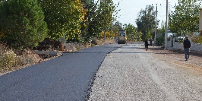 Döşemealtı Yağca’da Sıcak Asfalt Çalışması