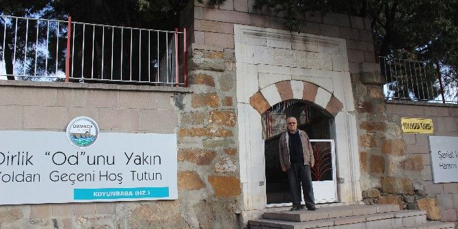 23 Yıldır Koyunbaba Türbesi’nin Gönüllü Bakımını Yapıyor