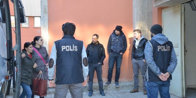 Mardin’de Gözaltına Alınan 31 Dbp’li Adliyeye Sevk Edildi