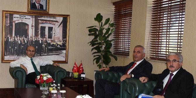 Adana’da Ücretsiz Ulaşım Sorunu Çözülüyor