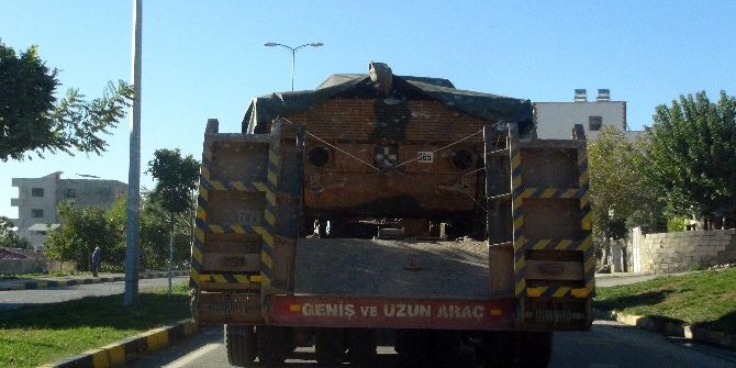 Sınıra Zırhlı Araç Sevk Edildi