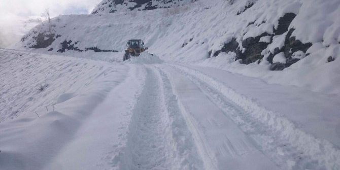 Yaylalarda Mahsur Kalan Vatandaşları Büyükşehir Belediyesi Kurtardı